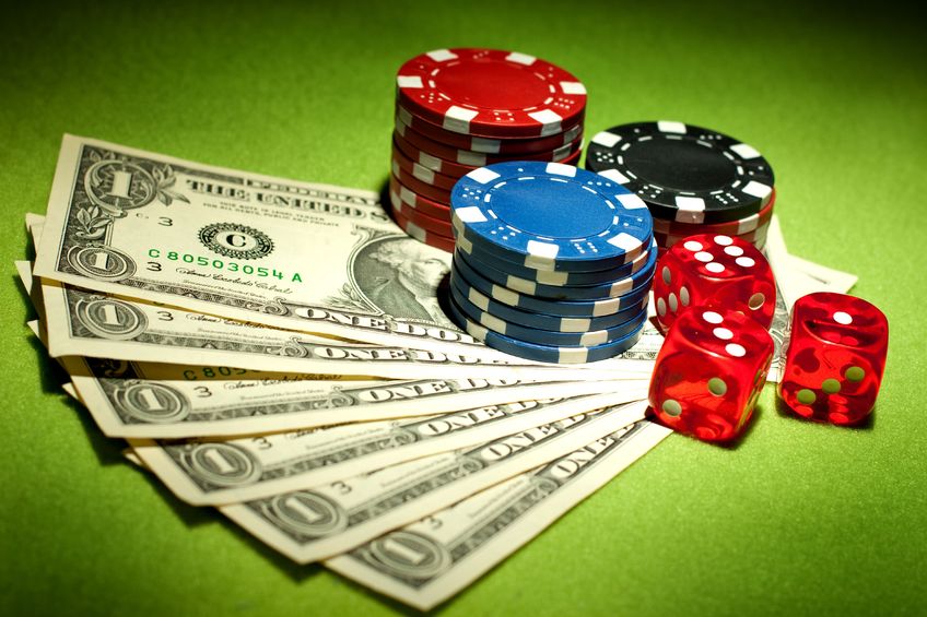 مزیت های فعالیت در بازی های قمار آنلاین پولی